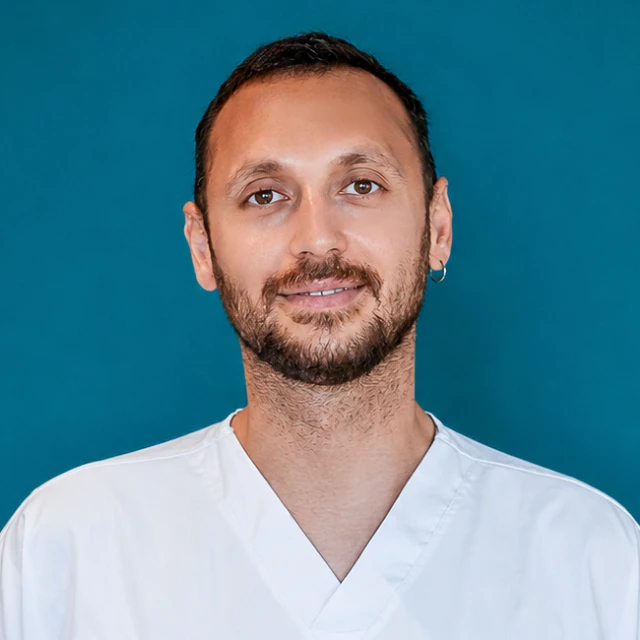 Hamzah El Eiz, General dental practitioner